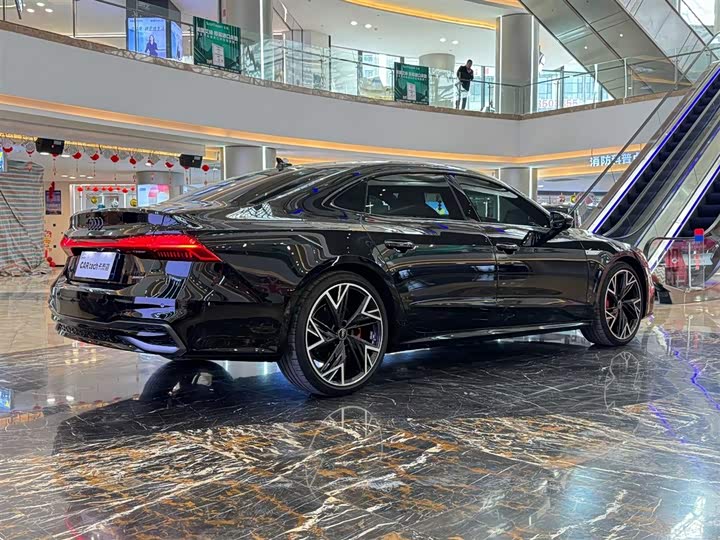 Audi A7L 2024 45 TFSI quattro — фото 3