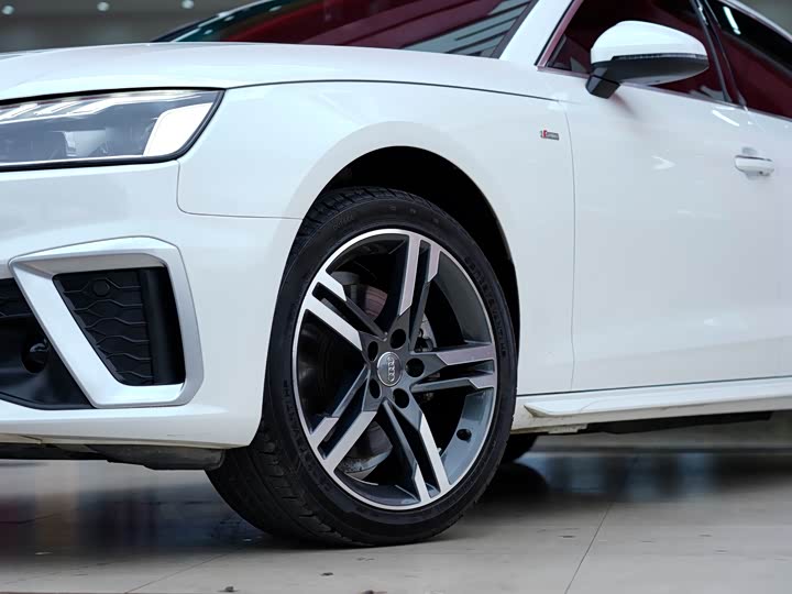 Audi A4L 2022 40 TFSI — фото 20