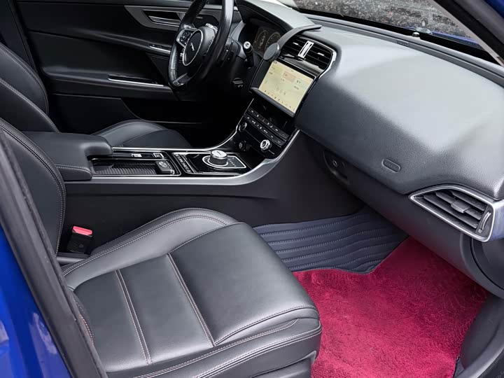 Jaguar XEL 2019 2.0 T 200 PS — фото 11