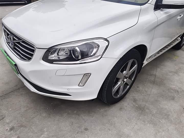 Volvo XC60 2015 T 5 AWD — фото 18