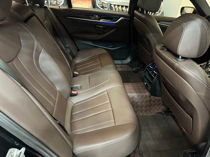 BMW 5 Series 525Li люкс-пакет — фото 9