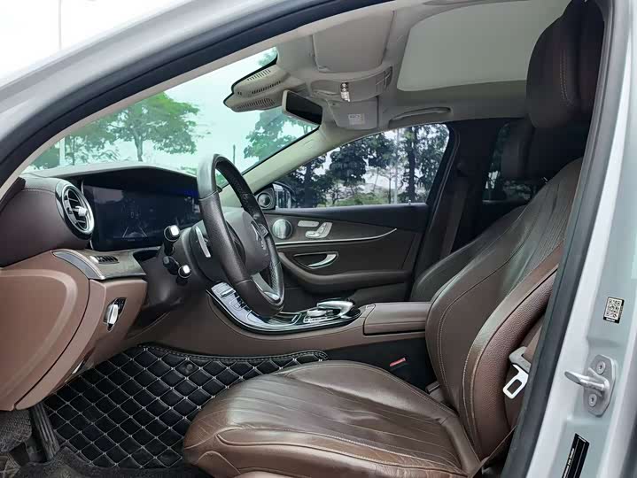 Mercedes-Benz E-Class E 320 L 4MATIC — фото 3