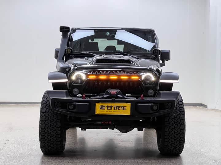 Jeep Wrangler — фото 2