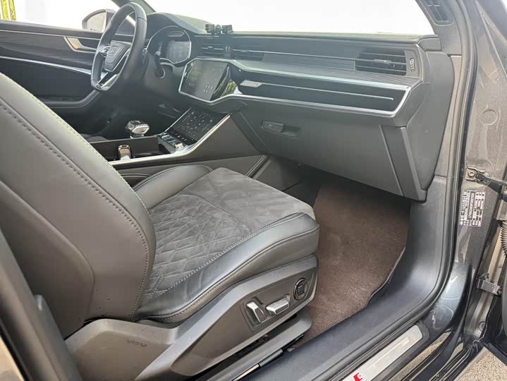 Audi A6L 2023 55 TFSI quattro — фото 28