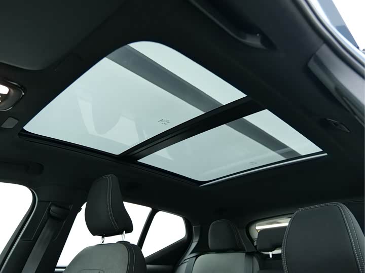 Volvo XC40 2024 B 3 — фото 17