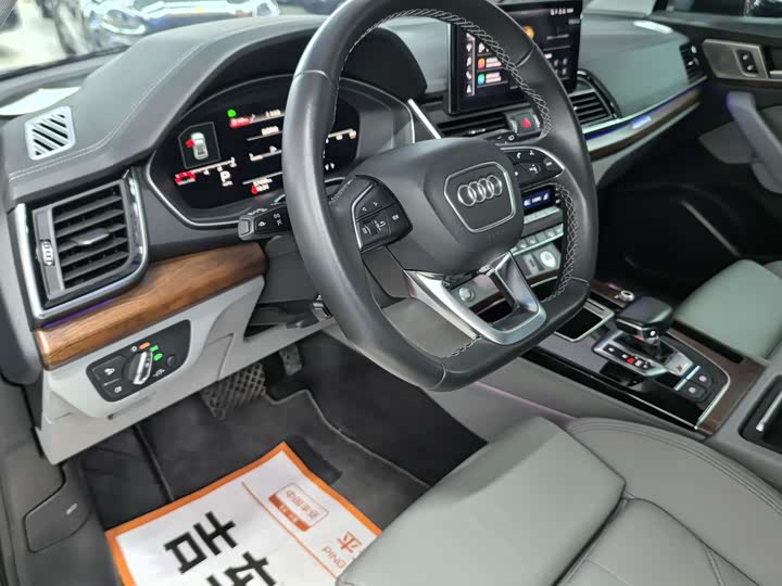 Audi Q5L 2021 40 TFSI — фото 2