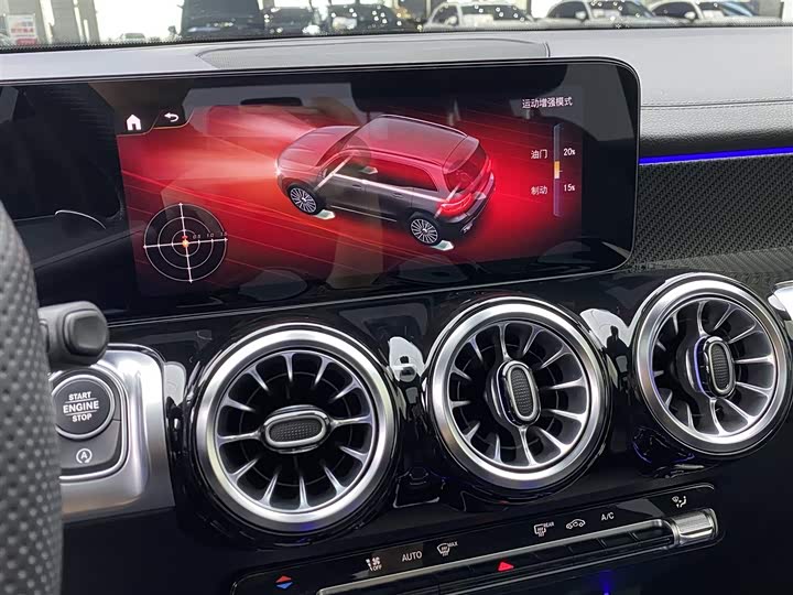 Mercedes-Benz GLB 2022 AMG GLB 35 4 MATIC — фото 16