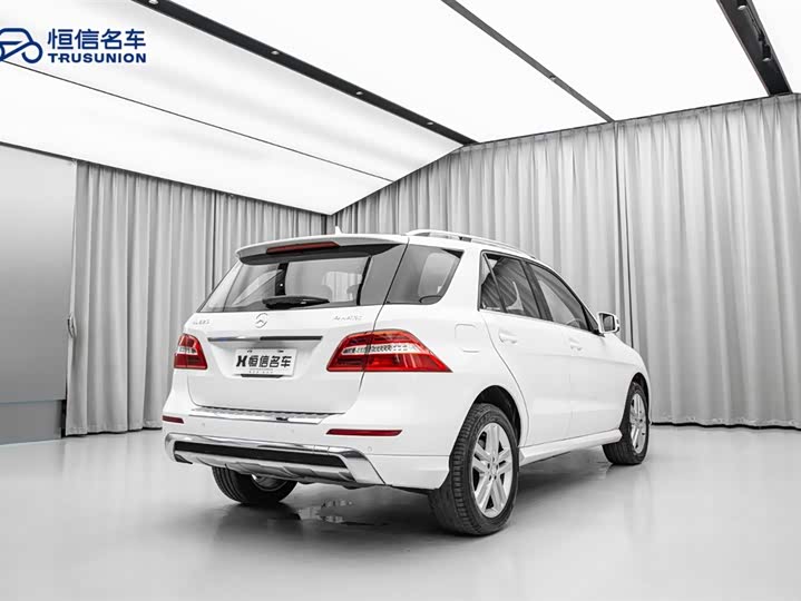 Mercedes-Benz M-Class 2014 ML 320 4 MATIC — фото 5