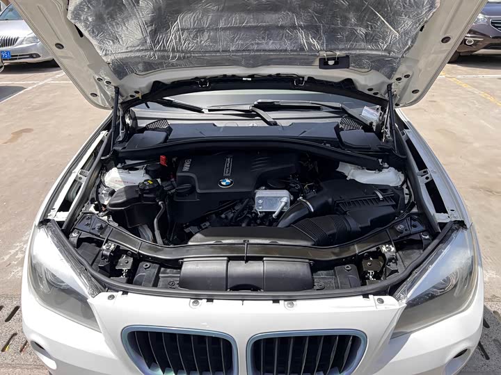 BMW X1 2015 s Drive 18i — фото 24