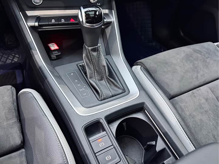 Audi Q3 2019 40 TFSI — фото 16