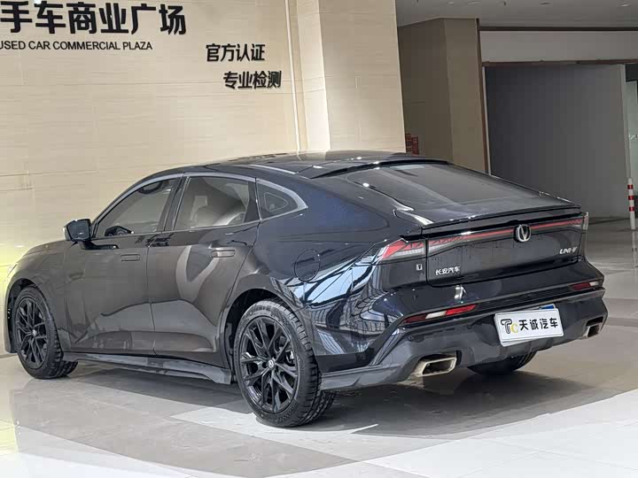 Changan UNI-V 2024 1.5 T Premium — фото 14