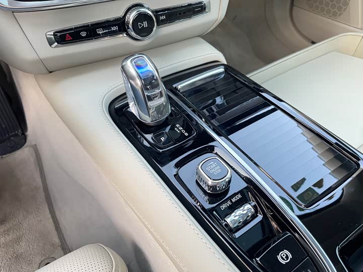 Volvo S90 Hybrid 2019 T 8 E Hybrid 3 V — фото 10