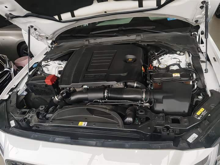 Jaguar XFL 2022 XFL 2.0 T P 200 2 WD — фото 16