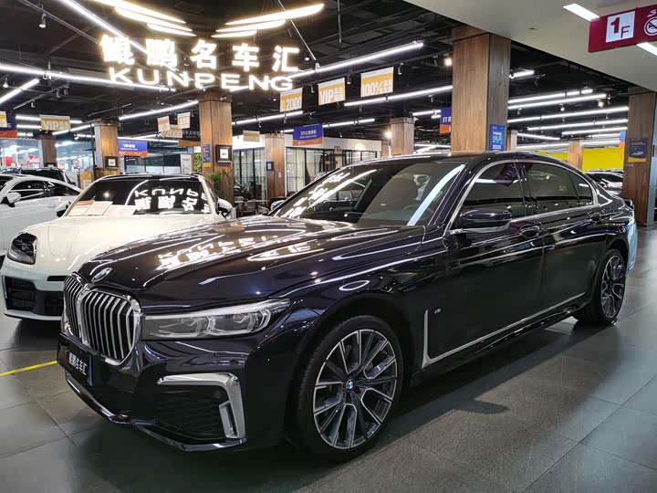 BMW 7-Series 2019 740 Li Leading M