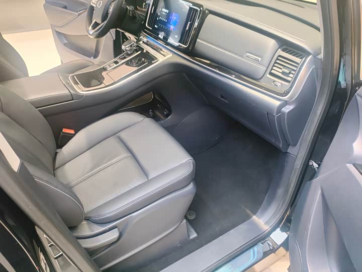 Trumpchi M8 2021 390 T — фото 10