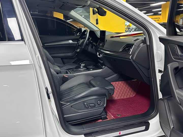 Audi Q5L рестайлинг 40T люкс-динамик — фото 5