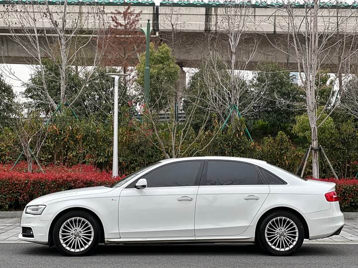 Audi A4L 2016 35 TFSI S line Comfort — фото 7