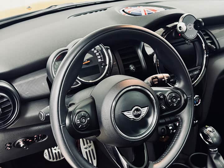 MINI Hatch — фото 10