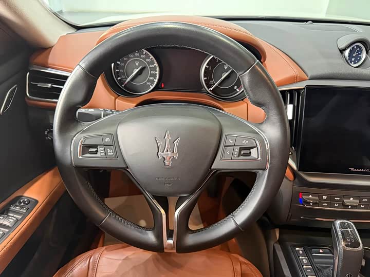 Maserati Ghibli 2021 3.0 T Gran Sport — фото 8