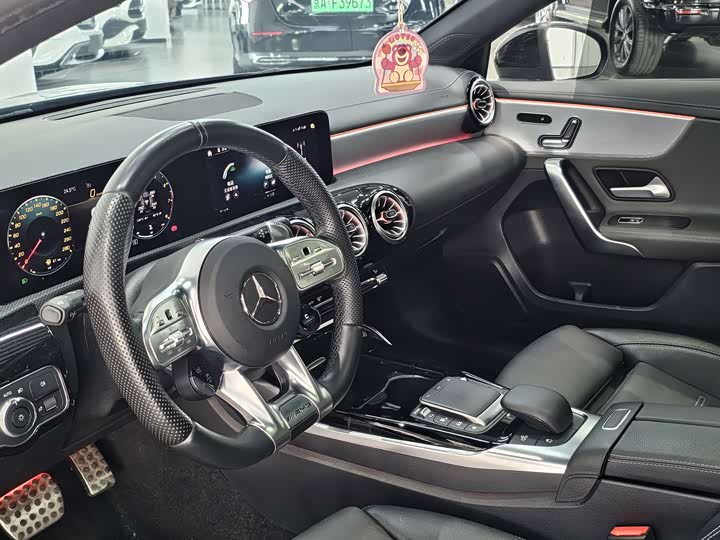 Mercedes-Benz A-Class 2023 AMG A 35 L 4 MATIC — фото 5