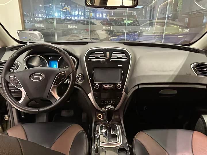 Trumpchi GS5 Super 2015 2.0 L AT 2 WD — фото 12