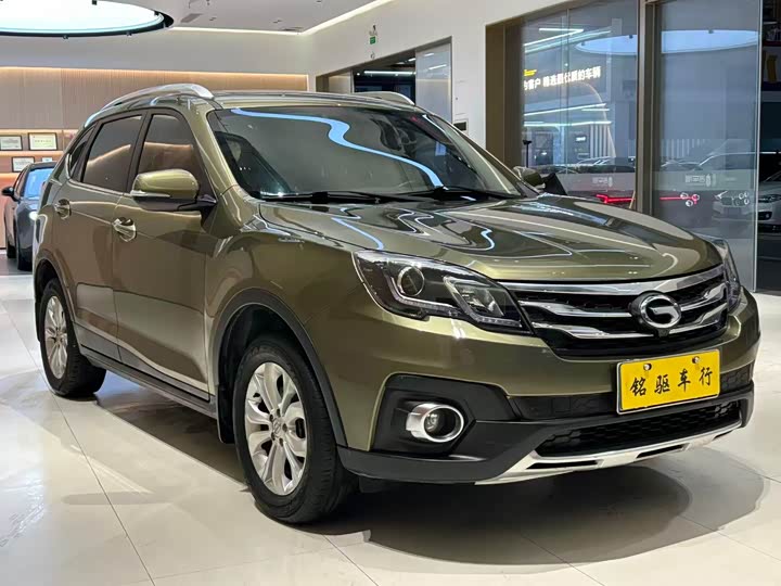 Trumpchi GS5 Super 2015 2.0 L AT 2 WD — фото 3