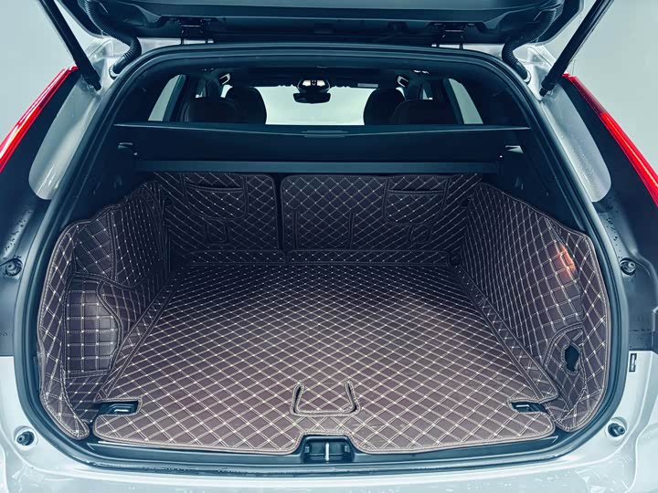 Volvo XC60 2022 B 5 4 WD — фото 21