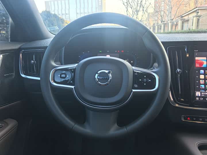 Volvo V90 2023 Cross Country B 5 AWD — фото 18