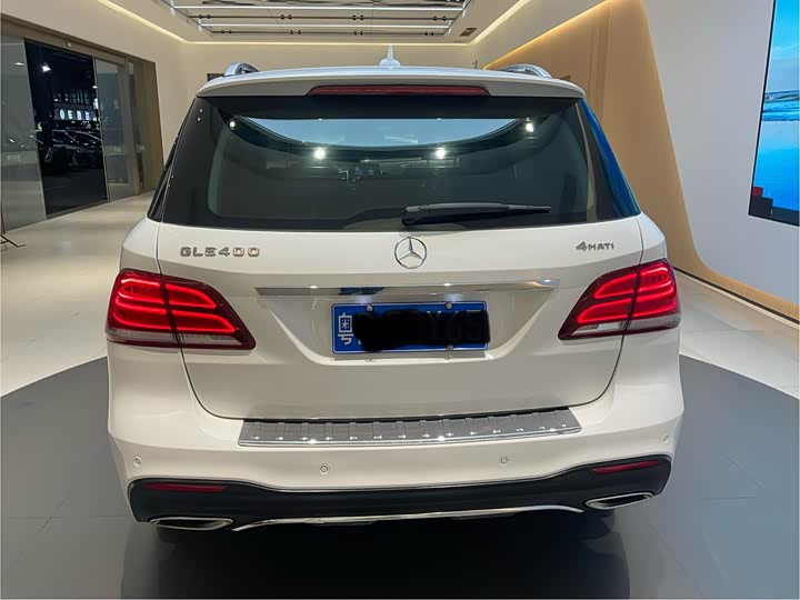 Mercedes-Benz GLE — фото 6