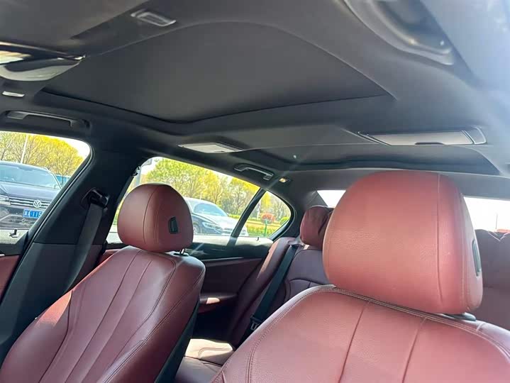 BMW 5-Series 2019 530 Li Leading M — фото 15