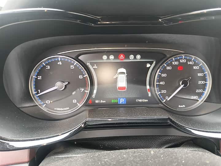 Trumpchi GS8 2017 320 T 2 WD ( ) — фото 12