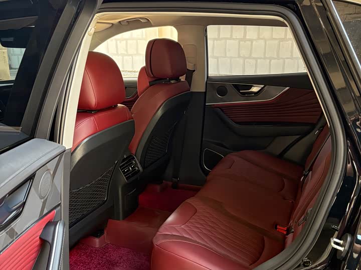 Hongqi HS5 2023 2.0 T Pro — фото 10