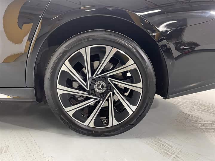 Mercedes-Benz E-Class 2024 E 300 L Luxury — фото 11