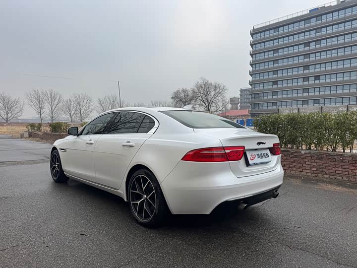 Jaguar XEL 2018 2.0 T 200 PS — фото 6