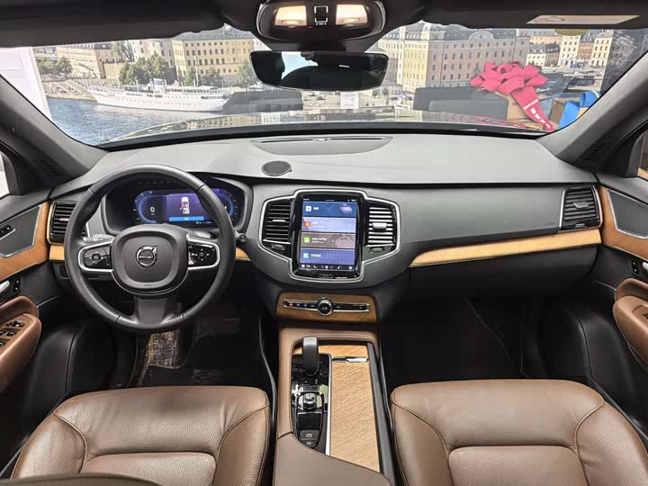 Volvo XC90 2024 B 6 7 — фото 13