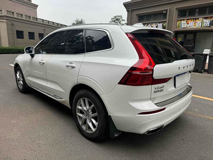 Volvo XC60 T5 полный привод — фото 13