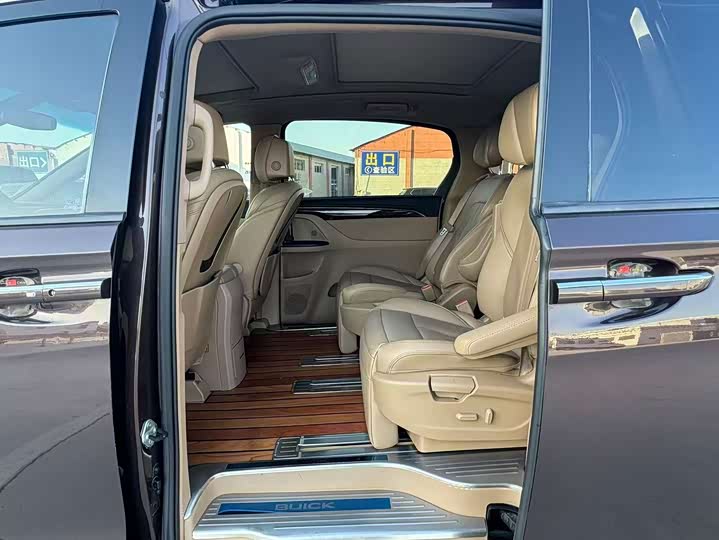 Buick GL8 ES 28T люкс V — фото 9