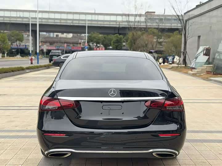 Mercedes-Benz E-Class 2017 E 320 L 4 MATIC — фото 7
