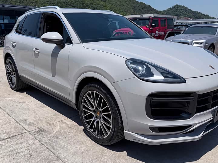 Porsche Cayenne 2019 Cayenne 3.0 T — фото 3