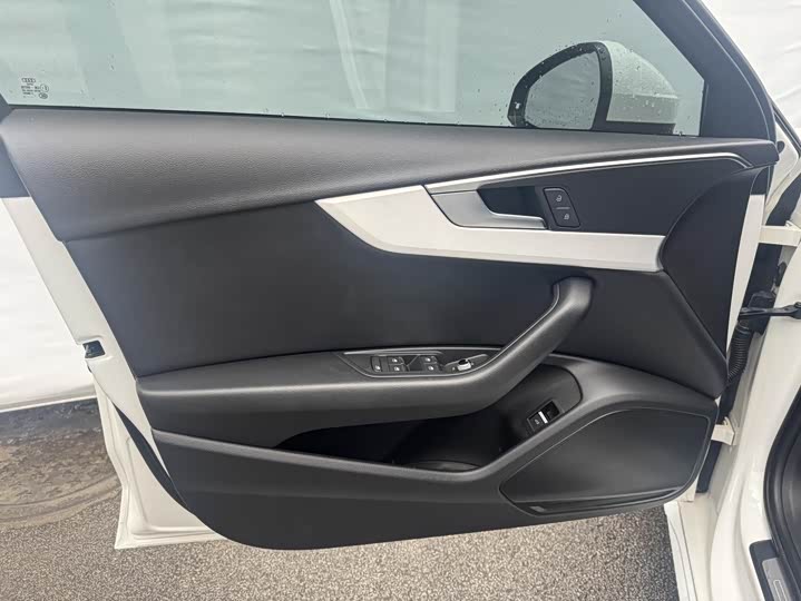 Audi A4L 2020 40 TFSI — фото 9