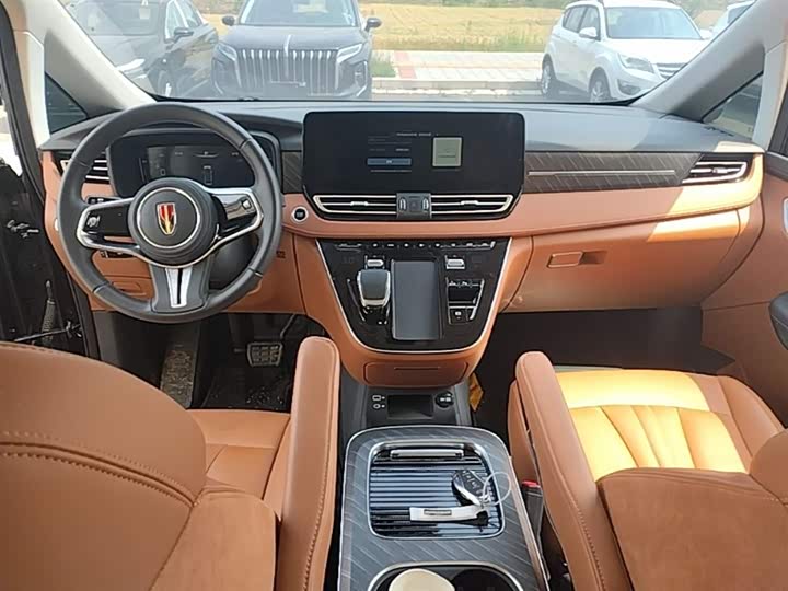 Hongqi HQ9 PHEV 2024 2.0 T 4 WD — фото 10