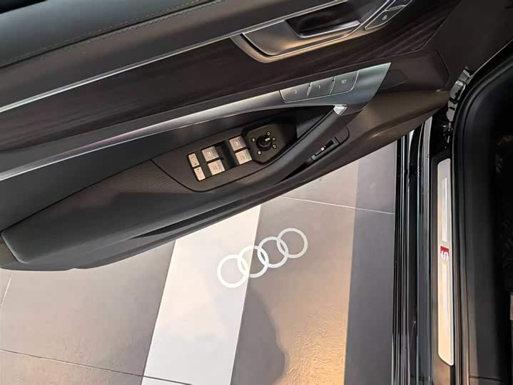 Audi A6L 2024 45 TFSI quattro — фото 12