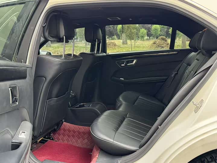 Mercedes-Benz E-Class 2015 E 260 L Sport — фото 9