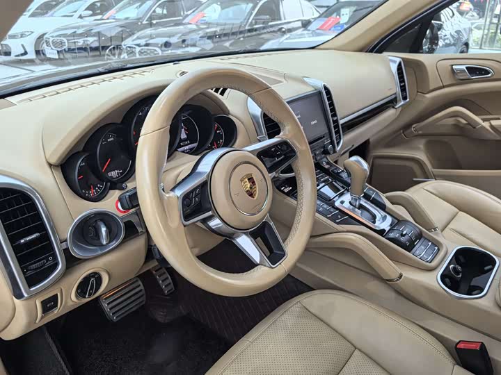 Porsche Cayenne 2016 Cayenne 3.0 T — фото 11