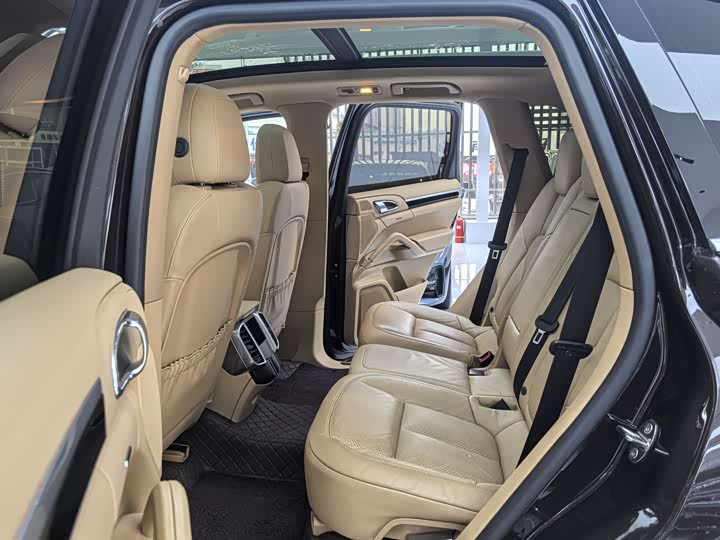 Porsche Cayenne 2016 Cayenne 3.0 T — фото 9