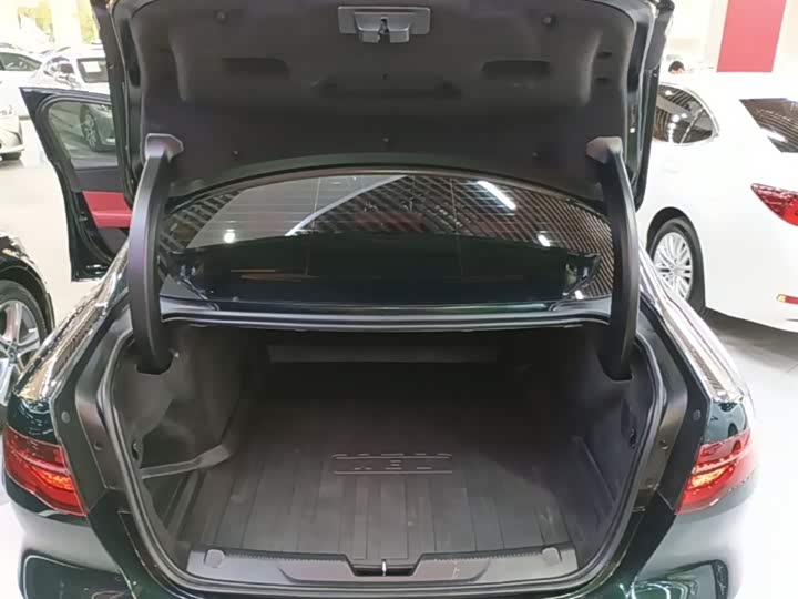 Jaguar XEL 2021 2.0 T 250 PS R-DYNAMIC S — фото 19