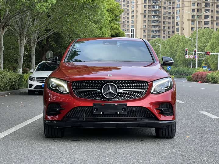 Mercedes-Benz GLC 260 4MATIC SUV — фото 2