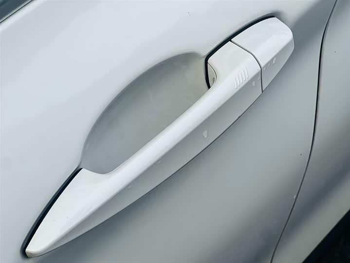 BMW X1 2022 s Drive 25 Li Leading — фото 8