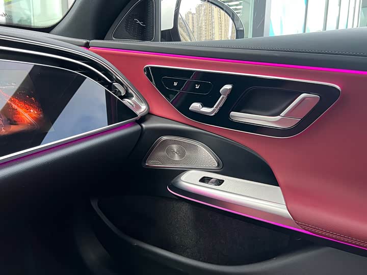 Mercedes-Benz E-Class 2025 E 300 L Luxury — фото 41