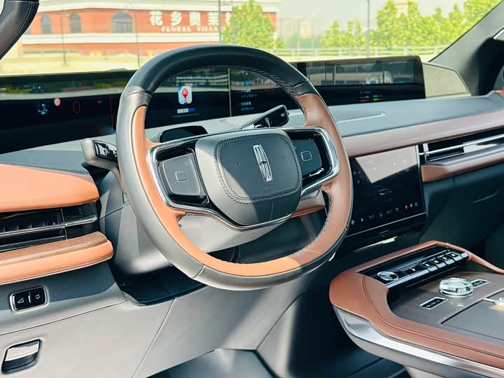 Lincoln Navigator — фото 12